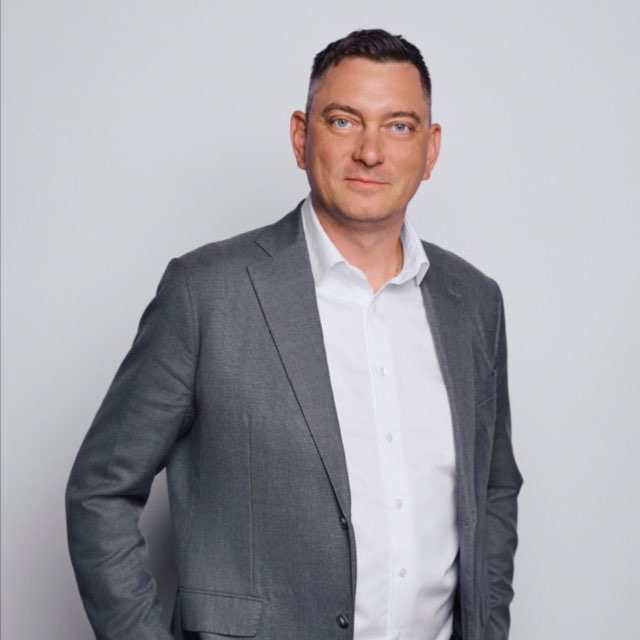 Avatar Максим Батырев