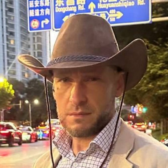 Avatar Анонимный Молотников 🎓