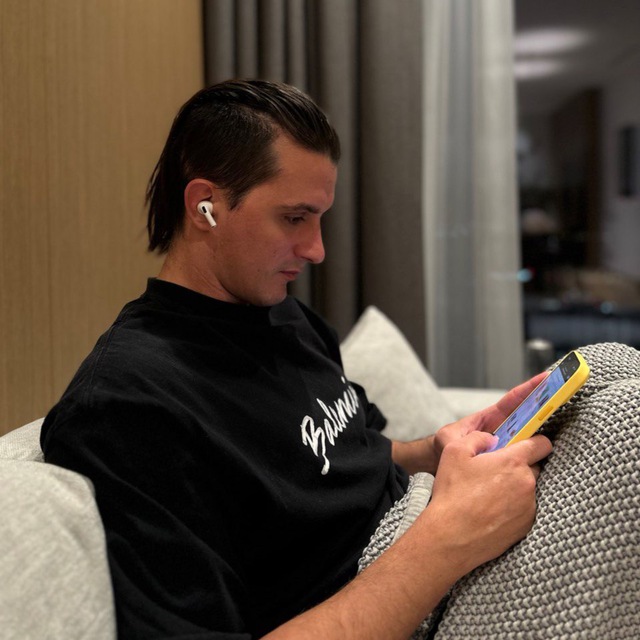 Avatar Максим Лукьянов